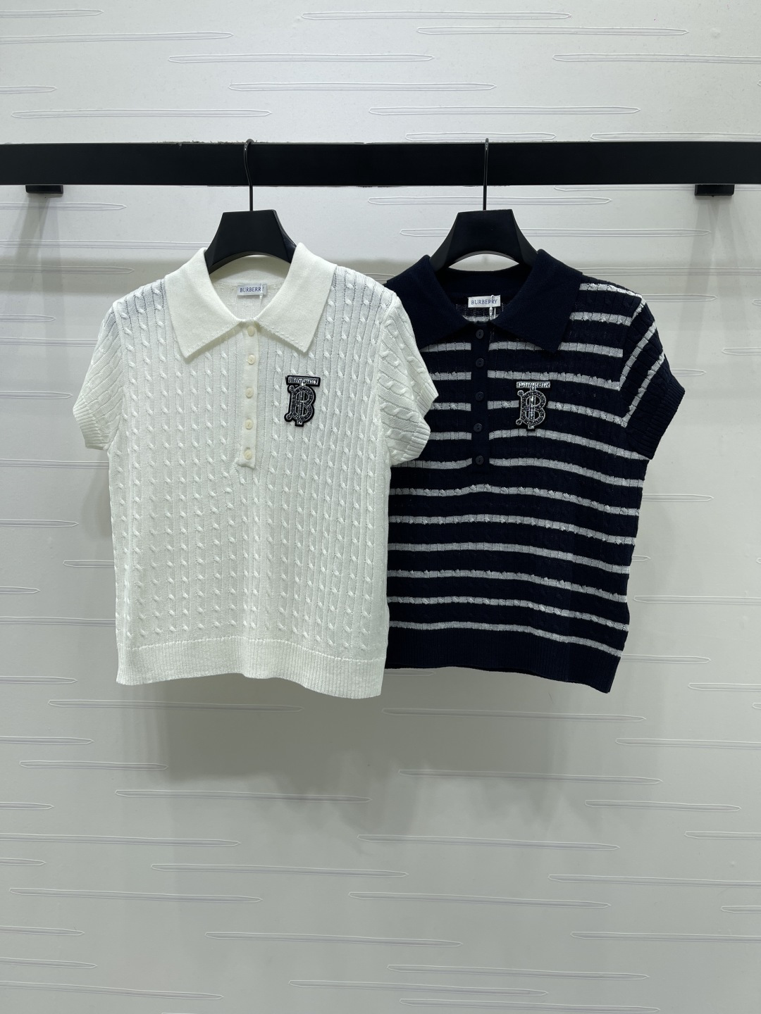 Women's short sleeves